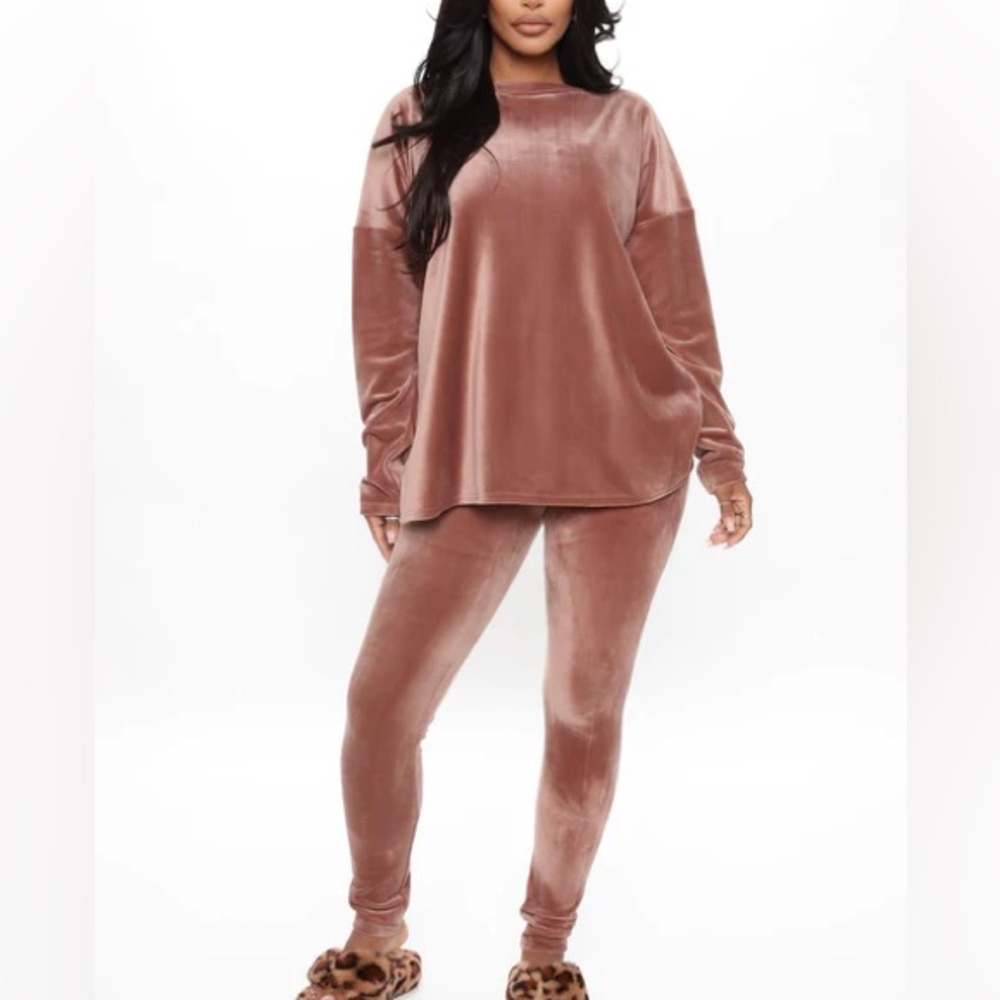 Fashion Nova Don’t Get This Twisted Super Soft Velour